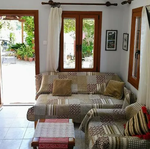 Roppas Nostos 3* Kato Gatzea