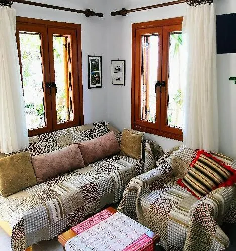 Guest house Roppas Nostos 3*